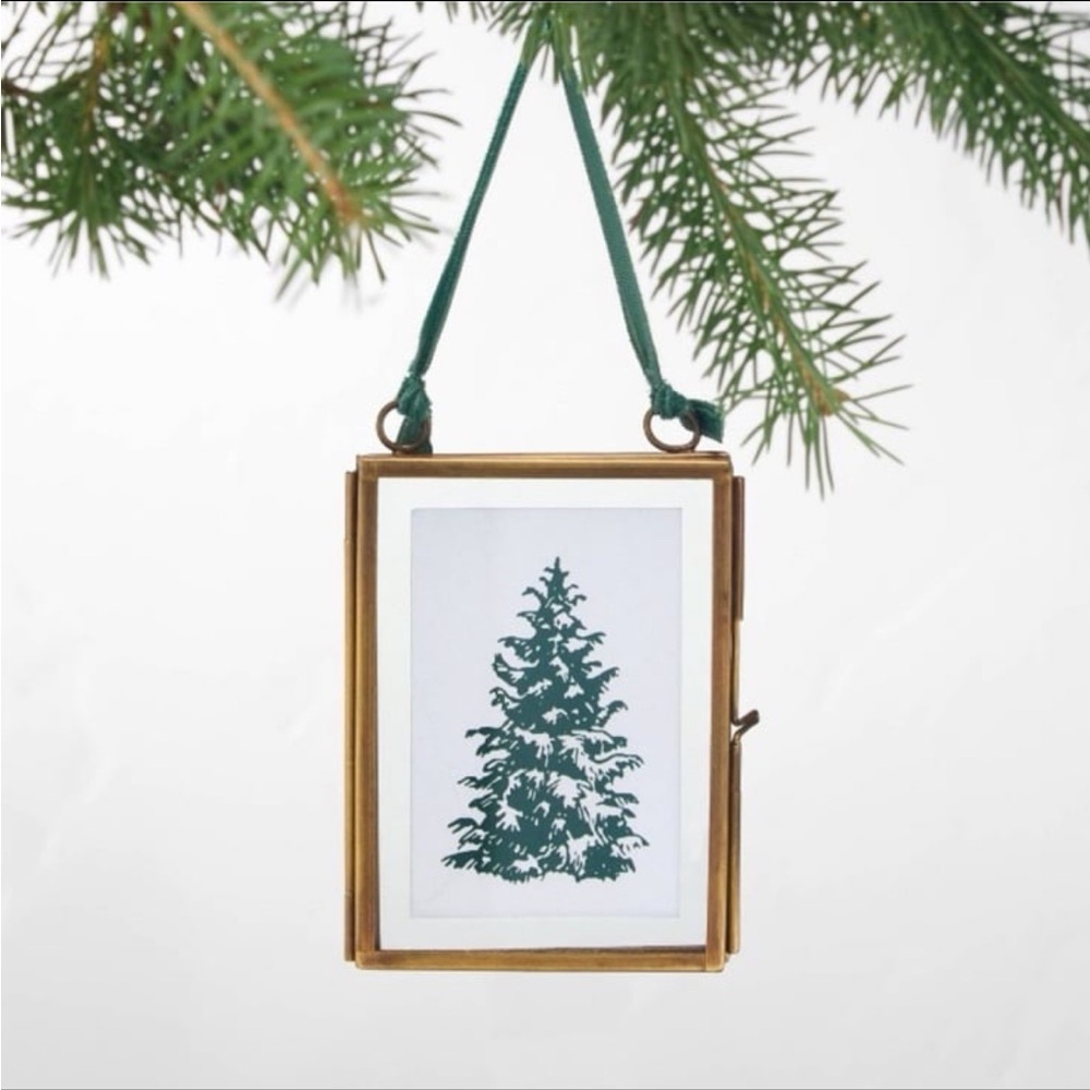 Brass and Glass Portrait Frame
Ornament -Hearth & Hand™ with Magnolia